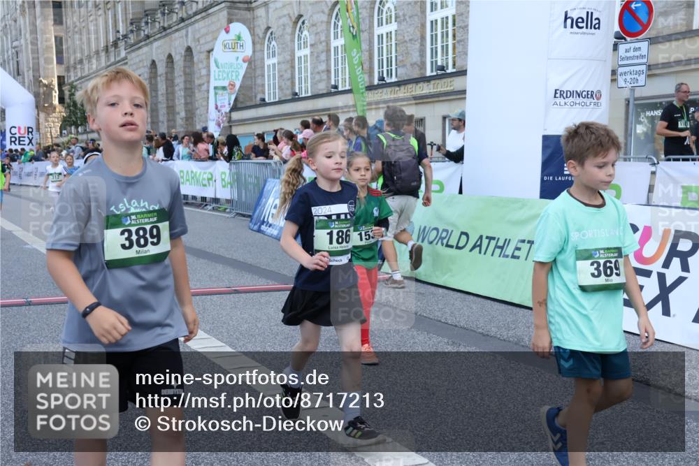 07.09.2025 - BARMER Alsterlauf Strokosch-Dieckow http://msf.ph/oto/8717213 07.09.2025 10:52:01 Ziel 153, 158, 164, 178, 186, 191, 192, 204, 209, 227, 232, 265, 288, 306, 307, 312, 315, 342, 350, 369, 389, 406, 415, 424, 455, 8085 meine-sportfotos.de