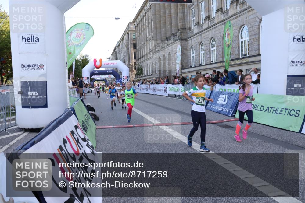 07.09.2025 - BARMER Alsterlauf Strokosch-Dieckow http://msf.ph/oto/8717259 07.09.2025 10:52:24 Ziel 154, 155, 168, 175, 212, 221, 237, 284, 299, 330, 360, 382, 385, 398, 8298, 8451, 8480, 8487 meine-sportfotos.de