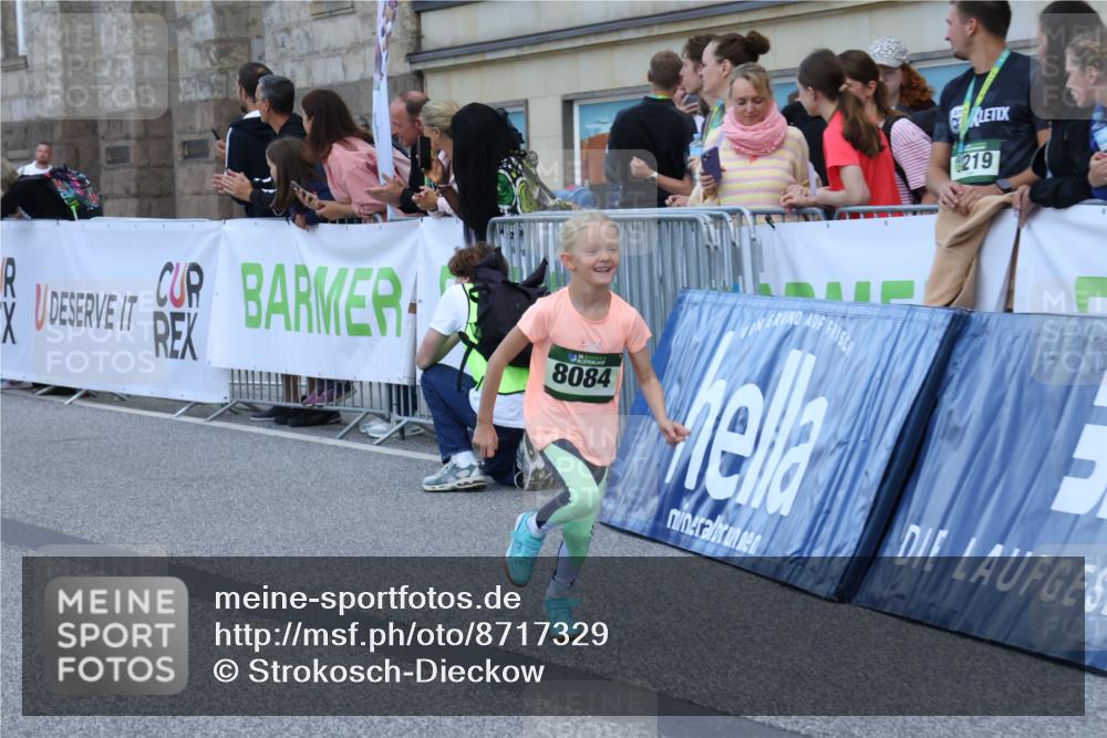 07.09.2025 - BARMER Alsterlauf Strokosch-Dieckow http://msf.ph/oto/8717329 07.09.2025 10:52:59 Ziel 161, 181, 188, 198, 200, 201, 218, 348, 355, 370, 372, 8084, 8211, 8297, 8483 meine-sportfotos.de