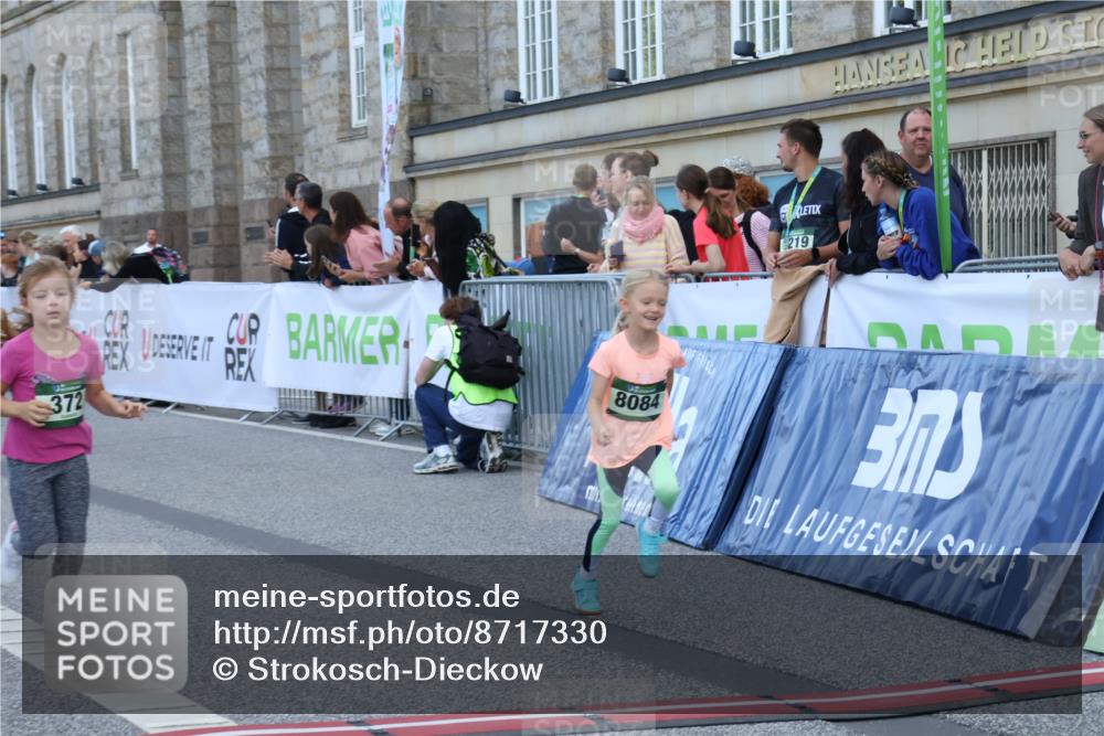 07.09.2025 - BARMER Alsterlauf Strokosch-Dieckow http://msf.ph/oto/8717330 07.09.2025 10:53:00 Ziel 161, 188, 198, 200, 201, 218, 348, 355, 370, 372, 8084, 8211, 8297, 8483 meine-sportfotos.de