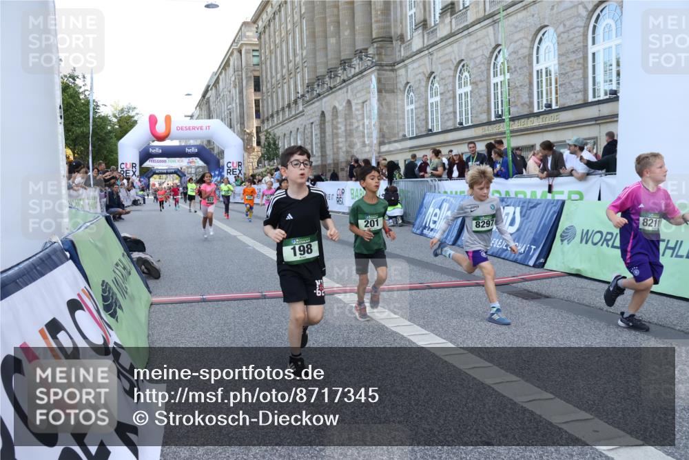 07.09.2025 - BARMER Alsterlauf Strokosch-Dieckow http://msf.ph/oto/8717345 07.09.2025 10:53:06 Ziel 188, 198, 201, 218, 254, 278, 292, 293, 326, 338, 348, 355, 362, 370, 372, 416, 8084, 8211, 8220, 8297, 8483 meine-sportfotos.de