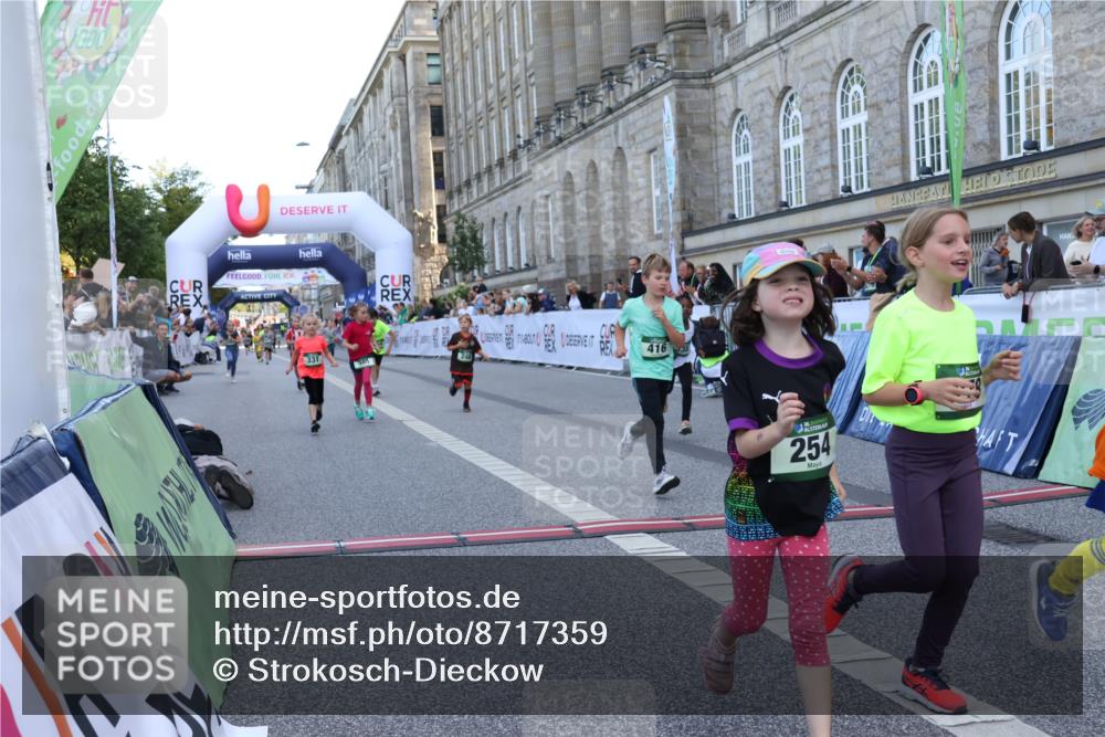 07.09.2025 - BARMER Alsterlauf Strokosch-Dieckow http://msf.ph/oto/8717359 07.09.2025 10:53:11 Ziel 159, 201, 248, 254, 278, 281, 292, 293, 305, 321, 326, 331, 338, 362, 416, 8087, 8211, 8220, 8297 meine-sportfotos.de