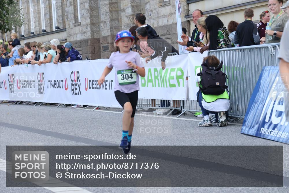 07.09.2025 - BARMER Alsterlauf Strokosch-Dieckow http://msf.ph/oto/8717376 07.09.2025 10:53:20 Ziel 159, 185, 243, 248, 281, 304, 305, 321, 447, 8087 meine-sportfotos.de