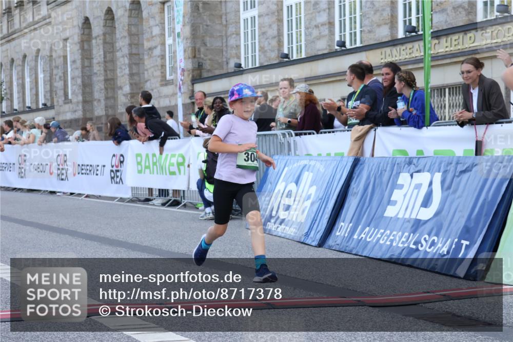 07.09.2025 - BARMER Alsterlauf Strokosch-Dieckow http://msf.ph/oto/8717378 07.09.2025 10:53:21 Ziel 159, 185, 243, 281, 304, 321, 447, 8087, 8103 meine-sportfotos.de