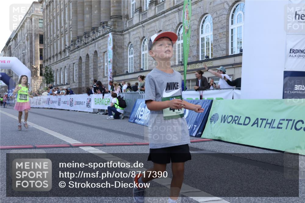 07.09.2025 - BARMER Alsterlauf Strokosch-Dieckow http://msf.ph/oto/8717390 07.09.2025 10:53:26 Ziel 243, 304, 447, 8103 meine-sportfotos.de