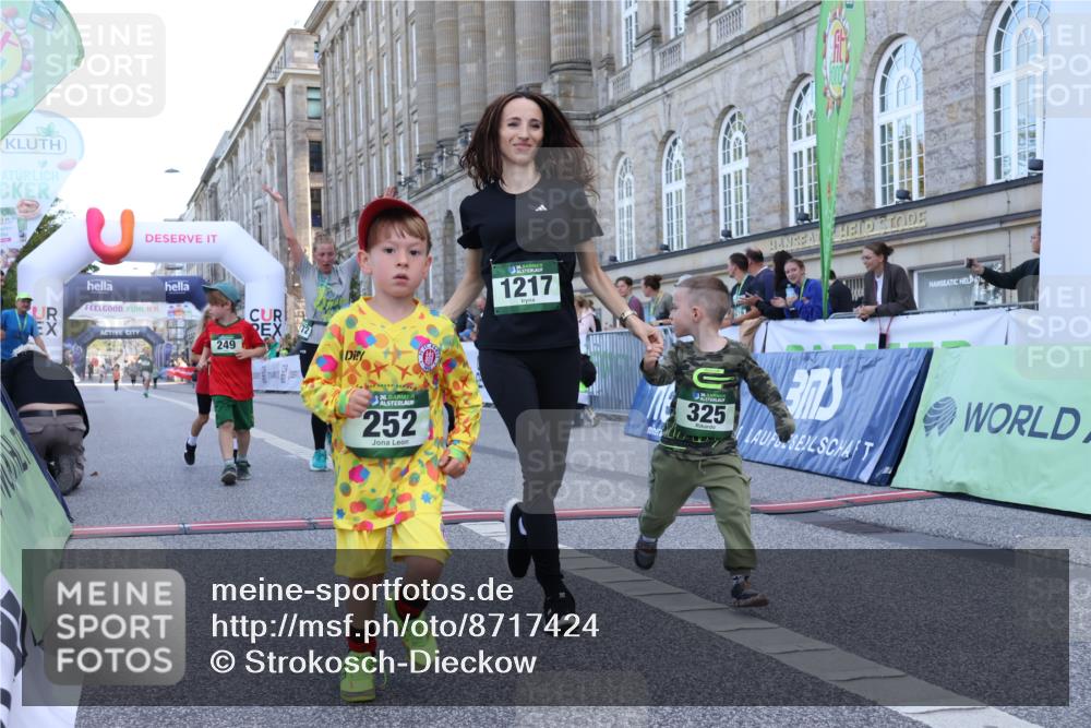 07.09.2025 - BARMER Alsterlauf Strokosch-Dieckow http://msf.ph/oto/8717424 07.09.2025 10:53:45 Ziel 233, 249, 252, 294, 324, 325, 333, 337, 356, 361, 363 meine-sportfotos.de