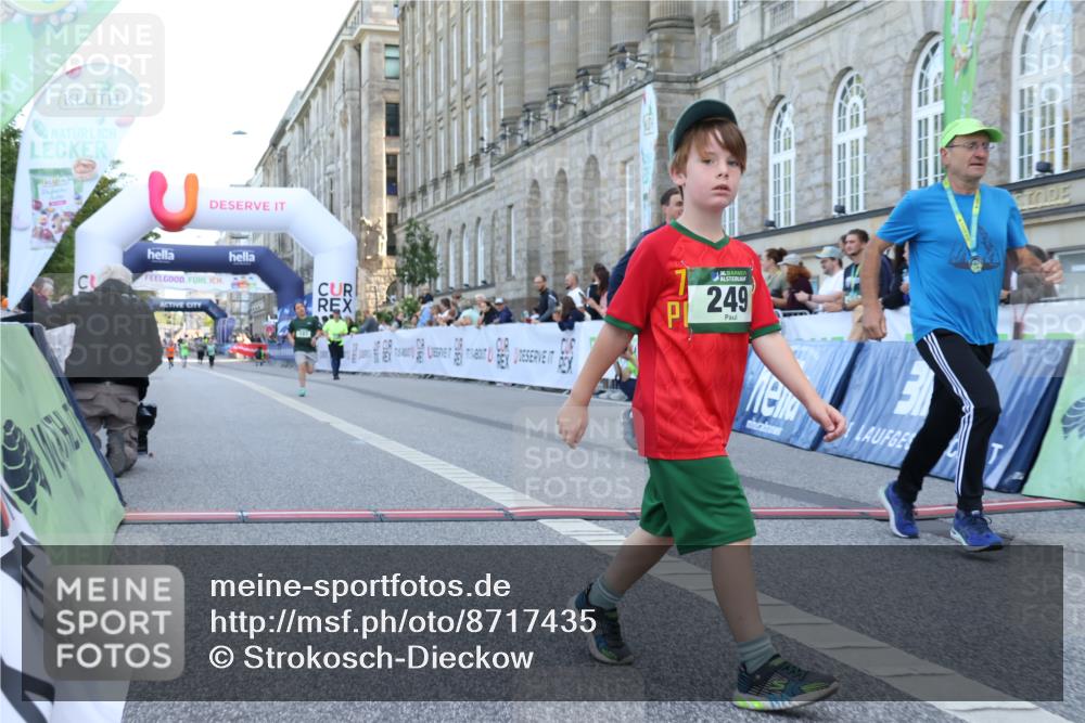 07.09.2025 - BARMER Alsterlauf Strokosch-Dieckow http://msf.ph/oto/8717435 07.09.2025 10:53:49 Ziel 183, 233, 249, 252, 294, 325, 361 meine-sportfotos.de