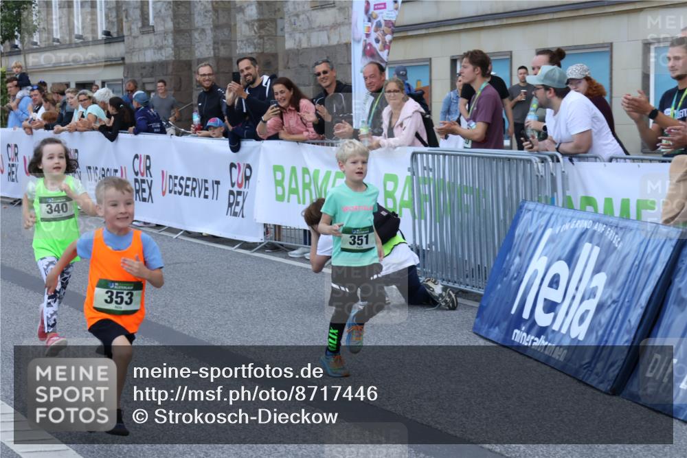 07.09.2025 - BARMER Alsterlauf Strokosch-Dieckow http://msf.ph/oto/8717446 07.09.2025 10:54:07 Ziel 340, 351, 353, 4129 meine-sportfotos.de
