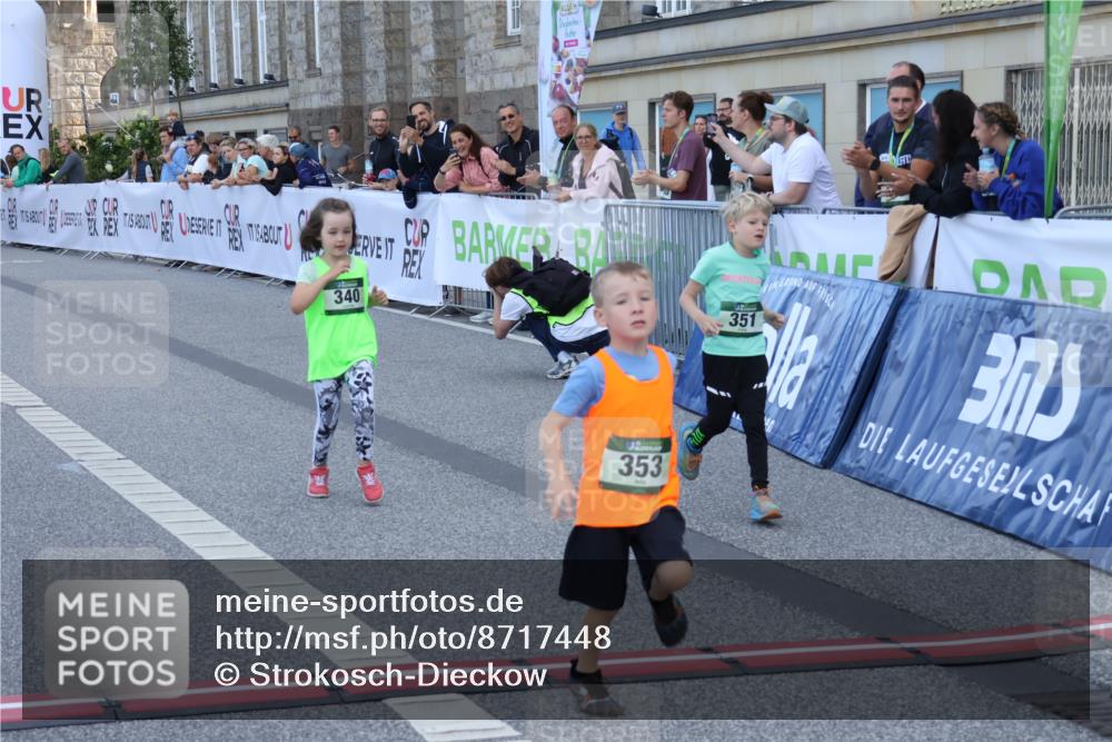 07.09.2025 - BARMER Alsterlauf Strokosch-Dieckow http://msf.ph/oto/8717448 07.09.2025 10:54:08 Ziel 340, 351, 353, 4129 meine-sportfotos.de