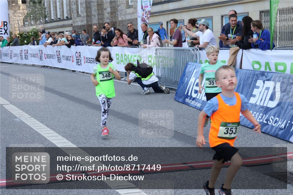 07.09.2025 - BARMER Alsterlauf Strokosch-Dieckow http://msf.ph/oto/8717449 07.09.2025 10:54:08 Ziel 340, 351, 353, 4129 meine-sportfotos.de