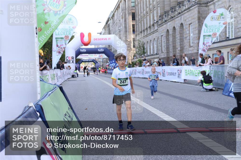 07.09.2025 - BARMER Alsterlauf Strokosch-Dieckow http://msf.ph/oto/8717453 07.09.2025 10:54:22 Ziel 247, 2997, 8086 meine-sportfotos.de