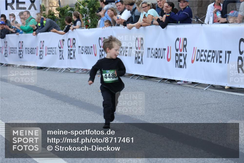 07.09.2025 - BARMER Alsterlauf Strokosch-Dieckow http://msf.ph/oto/8717461 07.09.2025 10:54:34 Ziel  meine-sportfotos.de