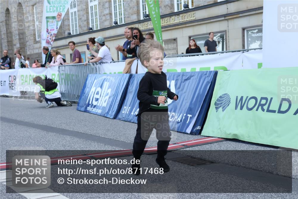 07.09.2025 - BARMER Alsterlauf Strokosch-Dieckow http://msf.ph/oto/8717468 07.09.2025 10:54:37 Ziel  meine-sportfotos.de