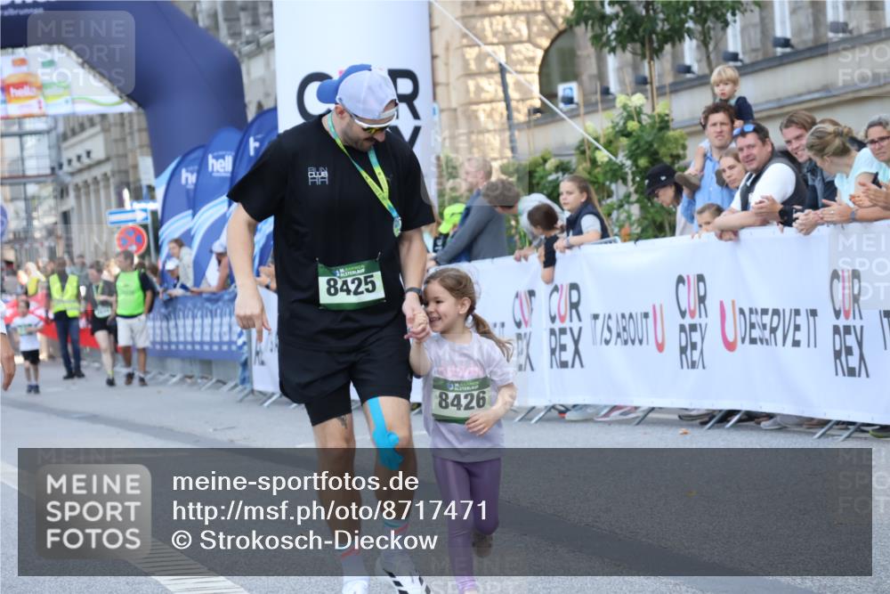 07.09.2025 - BARMER Alsterlauf Strokosch-Dieckow http://msf.ph/oto/8717471 07.09.2025 10:54:44 Ziel 8426 meine-sportfotos.de