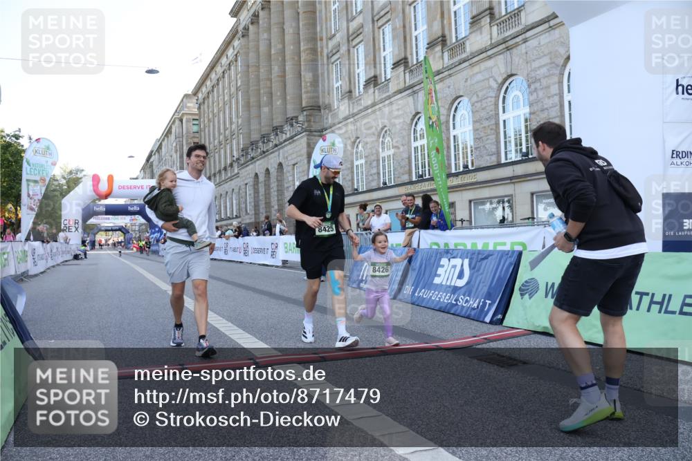 07.09.2025 - BARMER Alsterlauf Strokosch-Dieckow http://msf.ph/oto/8717479 07.09.2025 10:54:49 Ziel 8426 meine-sportfotos.de
