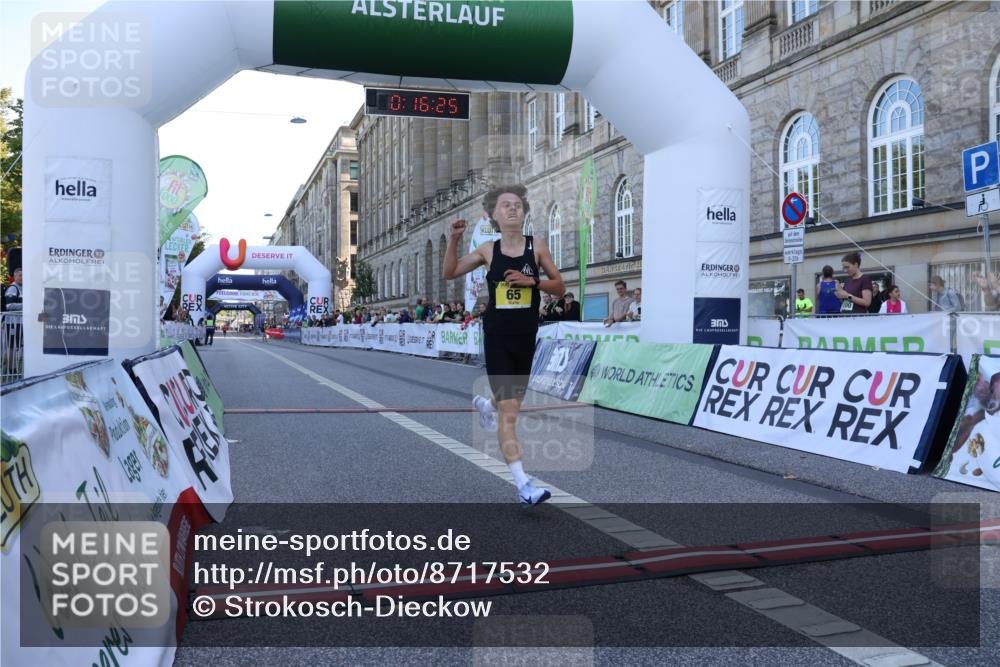07.09.2025 - BARMER Alsterlauf Strokosch-Dieckow http://msf.ph/oto/8717532 07.09.2025 11:16:22 Ziel  meine-sportfotos.de