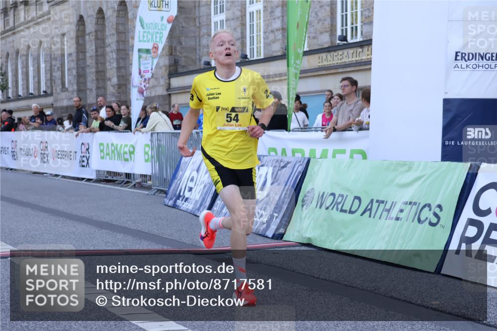 07.09.2025 - BARMER Alsterlauf Strokosch-Dieckow http://msf.ph/oto/8717581 07.09.2025 11:18:32 Ziel  meine-sportfotos.de