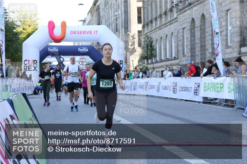 07.09.2025 - BARMER Alsterlauf Strokosch-Dieckow http://msf.ph/oto/8717591 07.09.2025 11:49:45 Ziel  meine-sportfotos.de