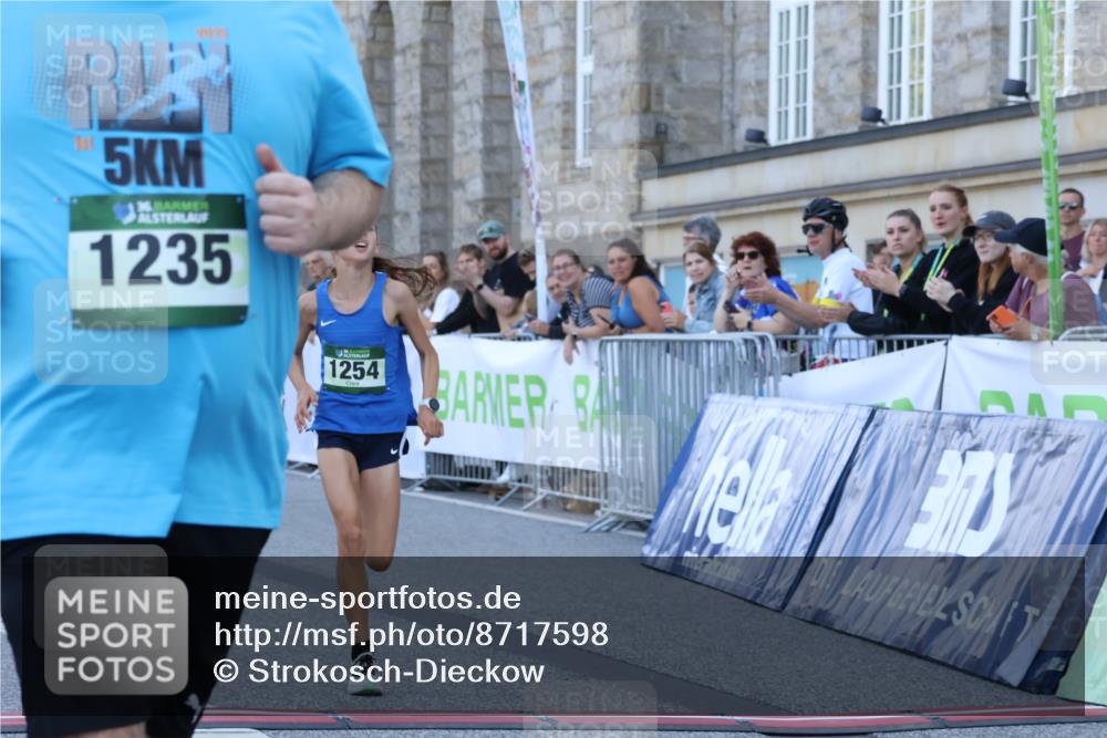 07.09.2025 - BARMER Alsterlauf Strokosch-Dieckow http://msf.ph/oto/8717598 07.09.2025 11:50:18 Ziel  meine-sportfotos.de