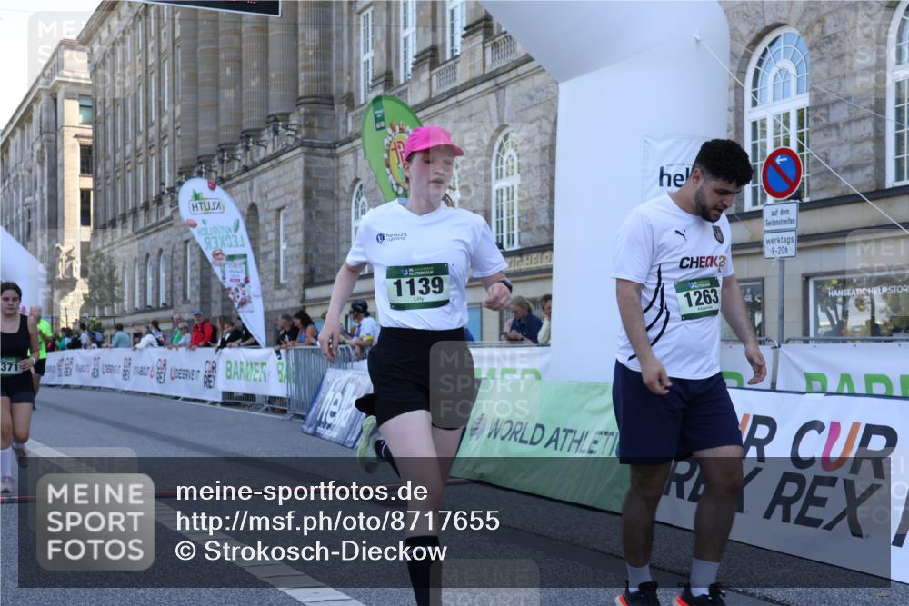 07.09.2025 - BARMER Alsterlauf Strokosch-Dieckow http://msf.ph/oto/8717655 07.09.2025 11:54:49 Ziel  meine-sportfotos.de