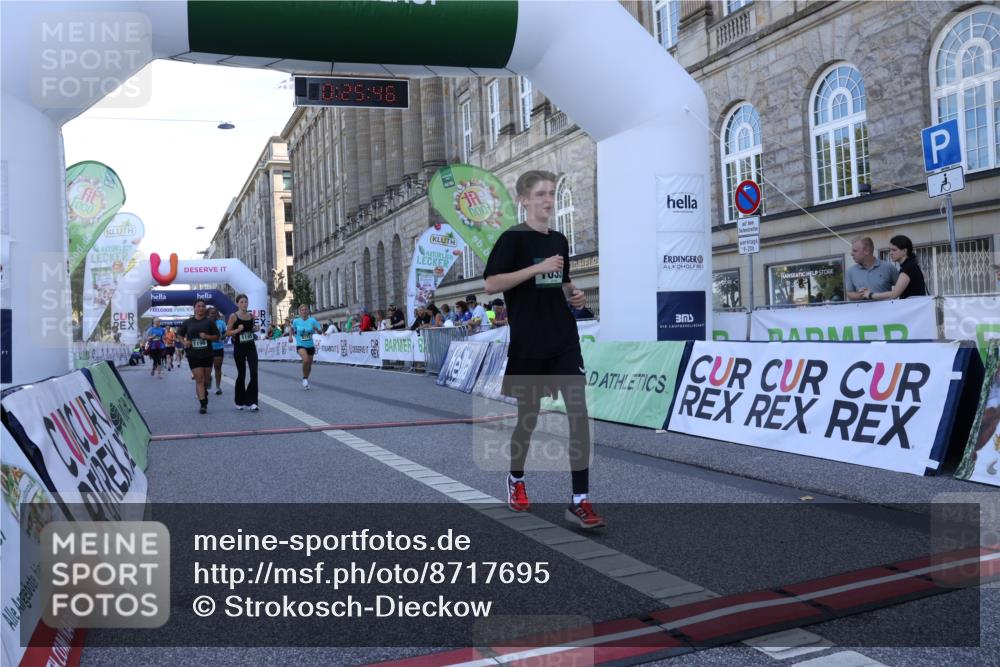 07.09.2025 - BARMER Alsterlauf Strokosch-Dieckow http://msf.ph/oto/8717695 07.09.2025 11:55:42 Ziel  meine-sportfotos.de