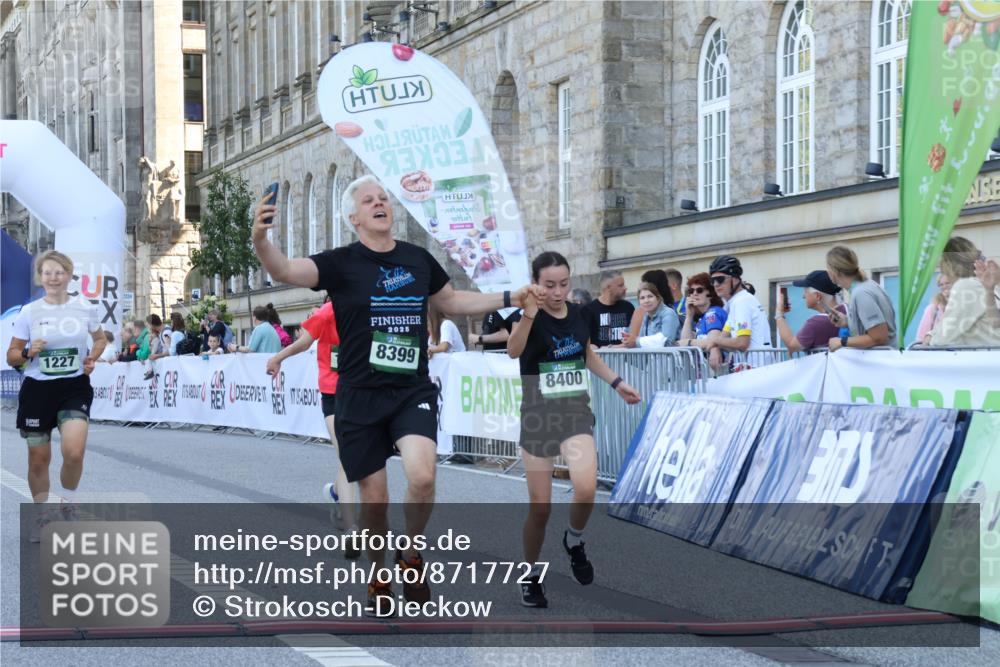 07.09.2025 - BARMER Alsterlauf Strokosch-Dieckow http://msf.ph/oto/8717727 07.09.2025 11:56:52 Ziel  meine-sportfotos.de