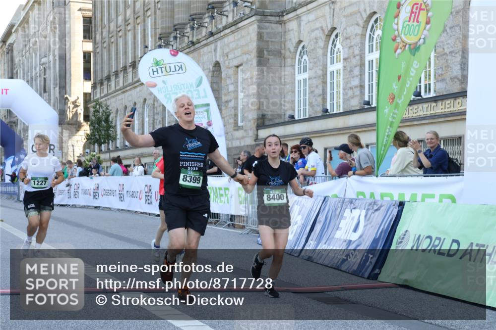 07.09.2025 - BARMER Alsterlauf Strokosch-Dieckow http://msf.ph/oto/8717728 07.09.2025 11:56:52 Ziel  meine-sportfotos.de