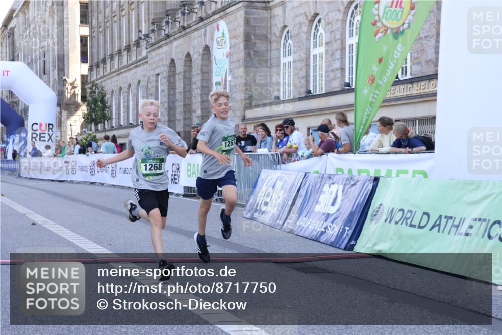 07.09.2025 - BARMER Alsterlauf Strokosch-Dieckow http://msf.ph/oto/8717750 07.09.2025 11:57:30 Ziel  meine-sportfotos.de