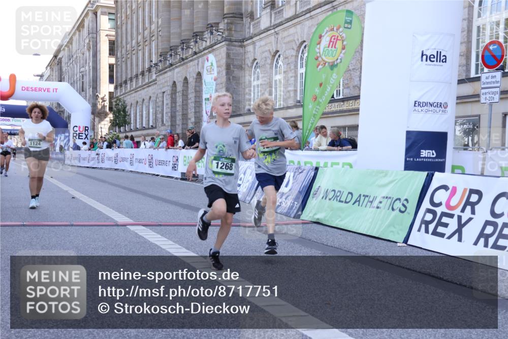 07.09.2025 - BARMER Alsterlauf Strokosch-Dieckow http://msf.ph/oto/8717751 07.09.2025 11:57:30 Ziel  meine-sportfotos.de