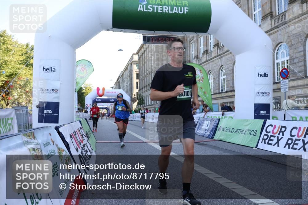 07.09.2025 - BARMER Alsterlauf Strokosch-Dieckow http://msf.ph/oto/8717795 07.09.2025 11:58:56 Ziel  meine-sportfotos.de