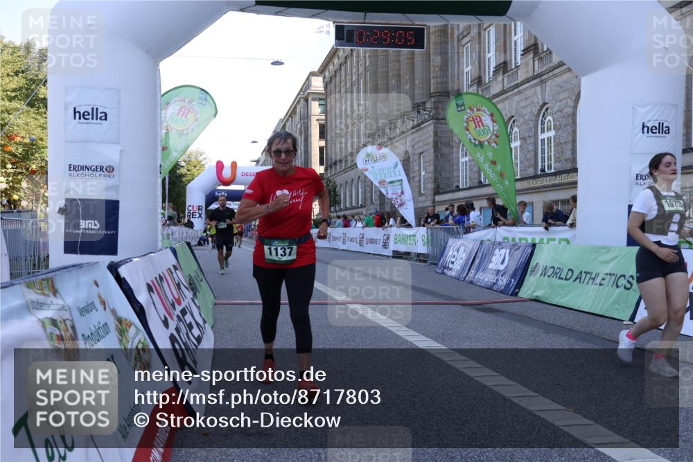 07.09.2025 - BARMER Alsterlauf Strokosch-Dieckow http://msf.ph/oto/8717803 07.09.2025 11:59:02 Ziel  meine-sportfotos.de