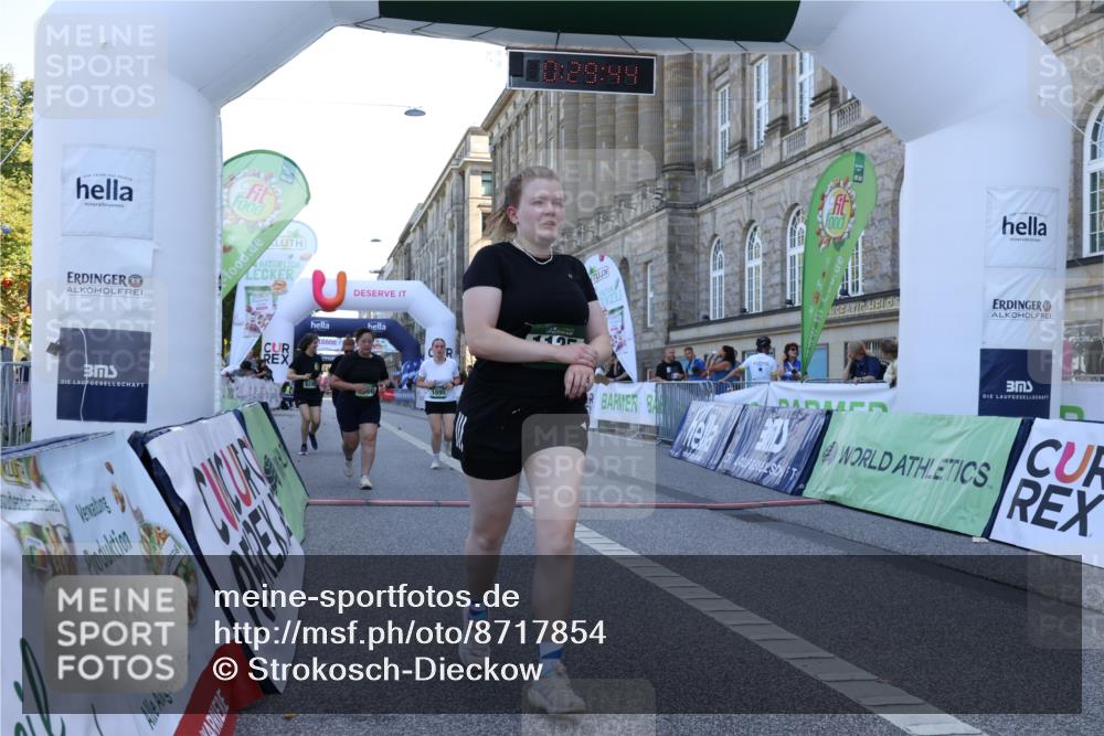 07.09.2025 - BARMER Alsterlauf Strokosch-Dieckow http://msf.ph/oto/8717854 07.09.2025 11:59:40 Ziel  meine-sportfotos.de