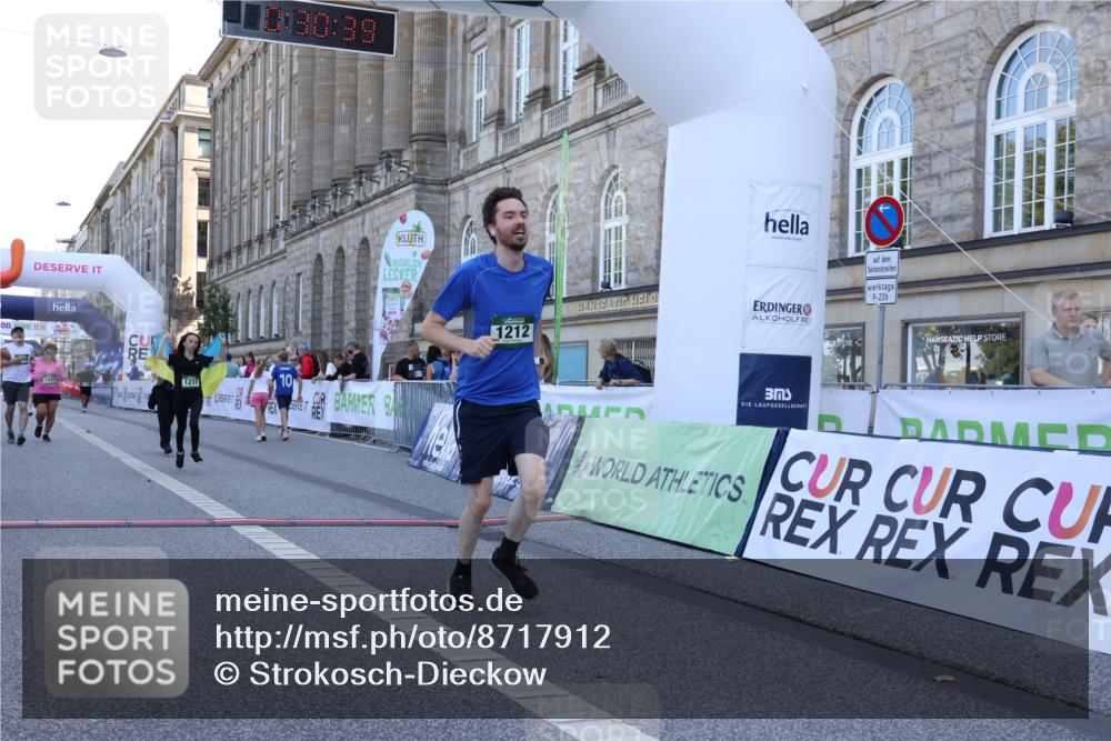 07.09.2025 - BARMER Alsterlauf Strokosch-Dieckow http://msf.ph/oto/8717912 07.09.2025 12:00:36 Ziel  meine-sportfotos.de
