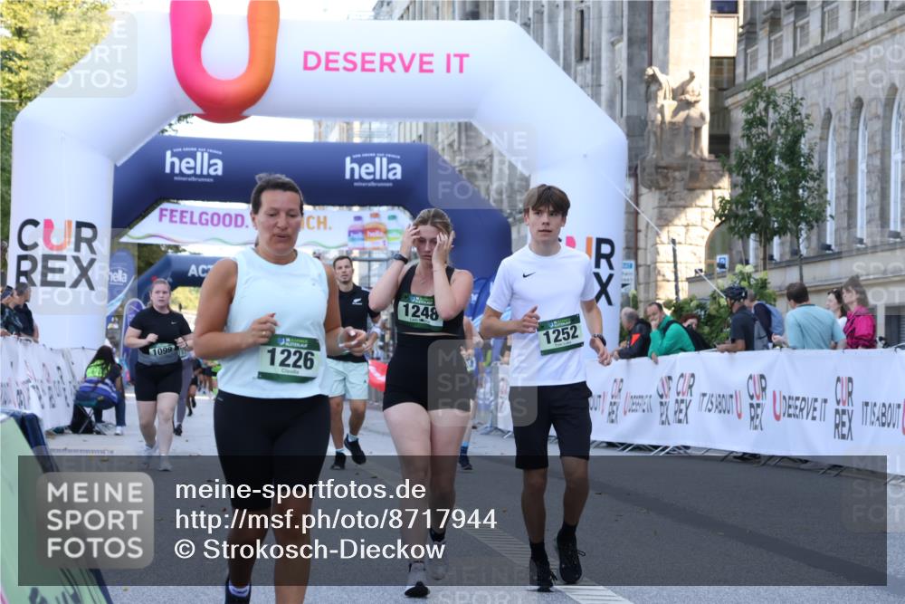 07.09.2025 - BARMER Alsterlauf Strokosch-Dieckow http://msf.ph/oto/8717944 07.09.2025 12:00:58 Ziel  meine-sportfotos.de
