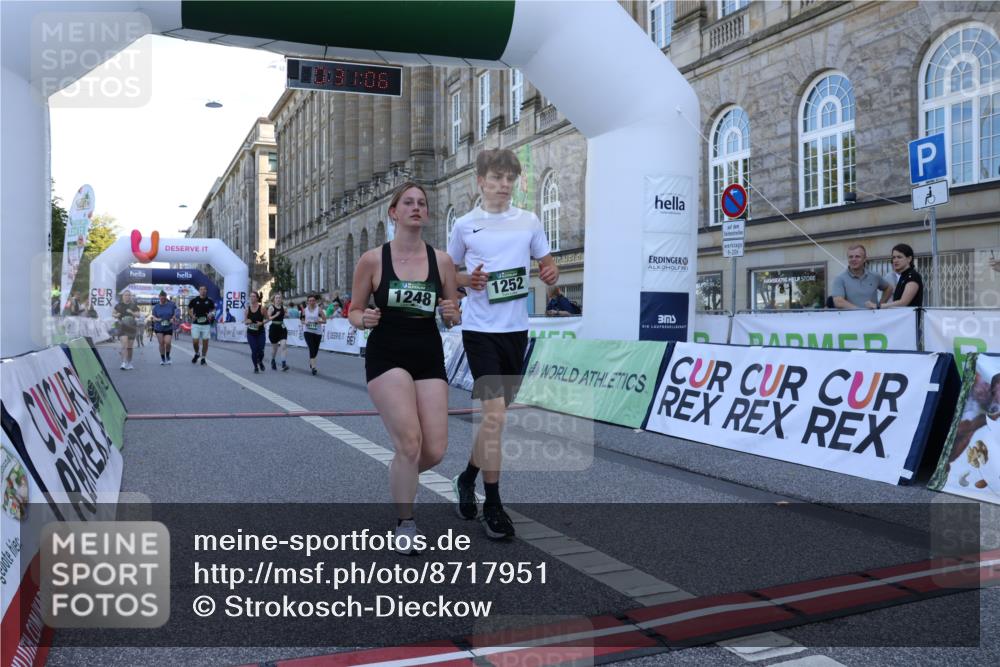 07.09.2025 - BARMER Alsterlauf Strokosch-Dieckow http://msf.ph/oto/8717951 07.09.2025 12:01:03 Ziel  meine-sportfotos.de