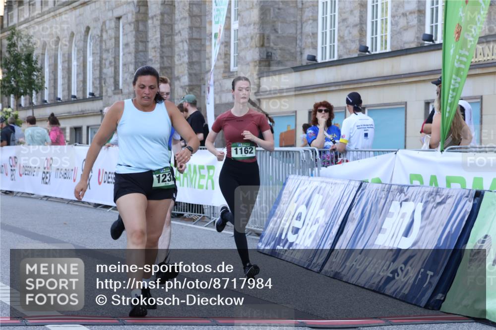 07.09.2025 - BARMER Alsterlauf Strokosch-Dieckow http://msf.ph/oto/8717984 07.09.2025 12:01:32 Ziel  meine-sportfotos.de