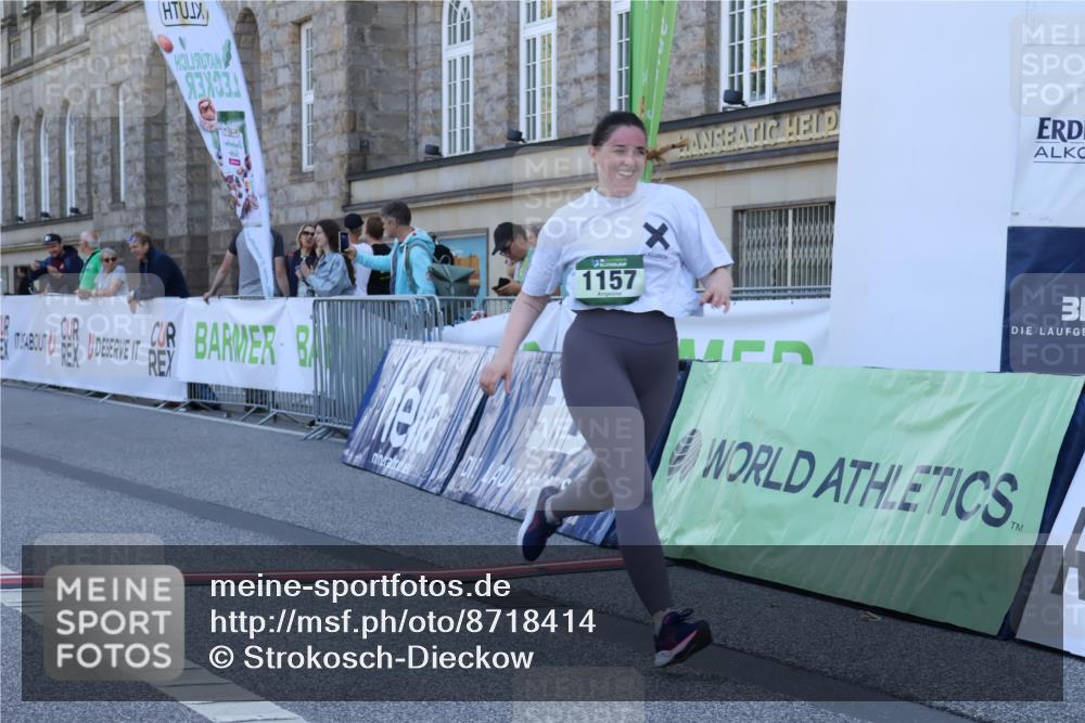 07.09.2025 - BARMER Alsterlauf Strokosch-Dieckow http://msf.ph/oto/8718414 07.09.2025 12:08:28 Ziel  meine-sportfotos.de