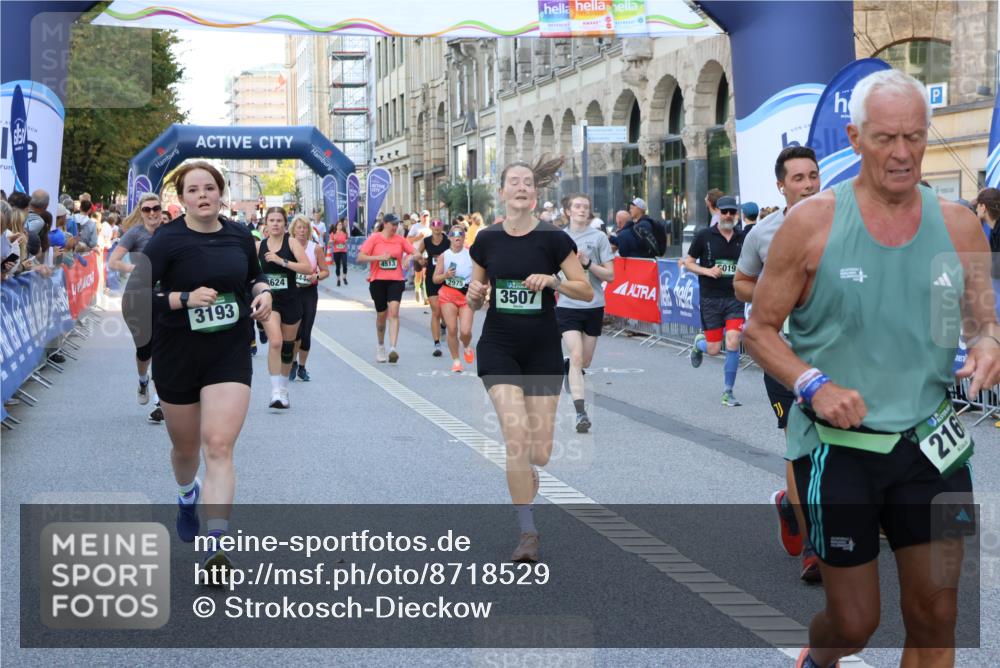 07.09.2025 - BARMER Alsterlauf Strokosch-Dieckow http://msf.ph/oto/8718529 07.09.2025 10:05:08 Ziel 2018, 2102, 2163, 2481, 2768, 3114, 3532, 3801, 3930, 4092, 4174, 4400, 4775, 4783, 4862, 5207, 5346, 5473, 5588, 5627, 5670, 5937, 6148, 6213, 6241, 6245, 8056, 8286, 8346, 8384, 8453, 8467 meine-sportfotos.de