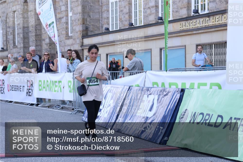 07.09.2025 - BARMER Alsterlauf Strokosch-Dieckow http://msf.ph/oto/8718560 07.09.2025 12:12:01 Ziel  meine-sportfotos.de