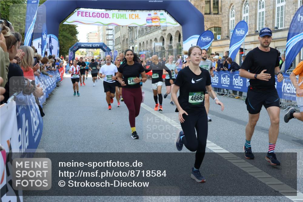 07.09.2025 - BARMER Alsterlauf Strokosch-Dieckow http://msf.ph/oto/8718584 07.09.2025 10:04:55 Ziel 2018, 2030, 2359, 2504, 2753, 2768, 2884, 3187, 3527, 3594, 3671, 4035, 4174, 4440, 4642, 4717, 4775, 4817, 4923, 4932, 5137, 5207, 5299, 5346, 5408, 5670, 5719, 5937, 6022, 6213, 8056, 8346, 8453, 8457, 8467 meine-sportfotos.de
