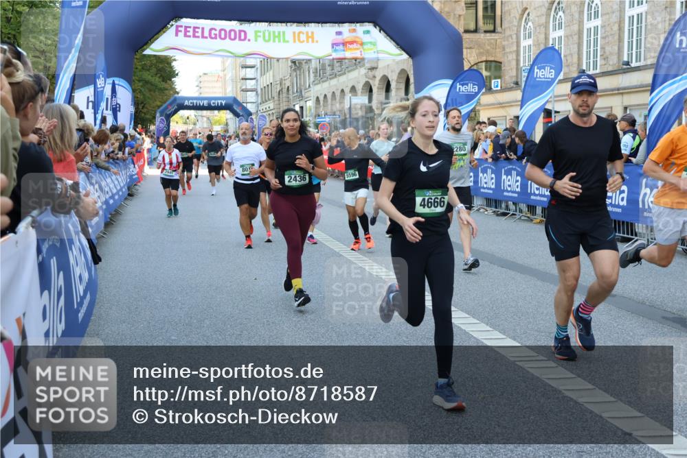 07.09.2025 - BARMER Alsterlauf Strokosch-Dieckow http://msf.ph/oto/8718587 07.09.2025 10:04:55 Ziel 2018, 2030, 2359, 2504, 2753, 2768, 2884, 3187, 3527, 3594, 3671, 4035, 4174, 4440, 4642, 4717, 4775, 4817, 4923, 4932, 5137, 5207, 5299, 5346, 5408, 5670, 5719, 5937, 6022, 6213, 8056, 8346, 8453, 8457, 8467 meine-sportfotos.de
