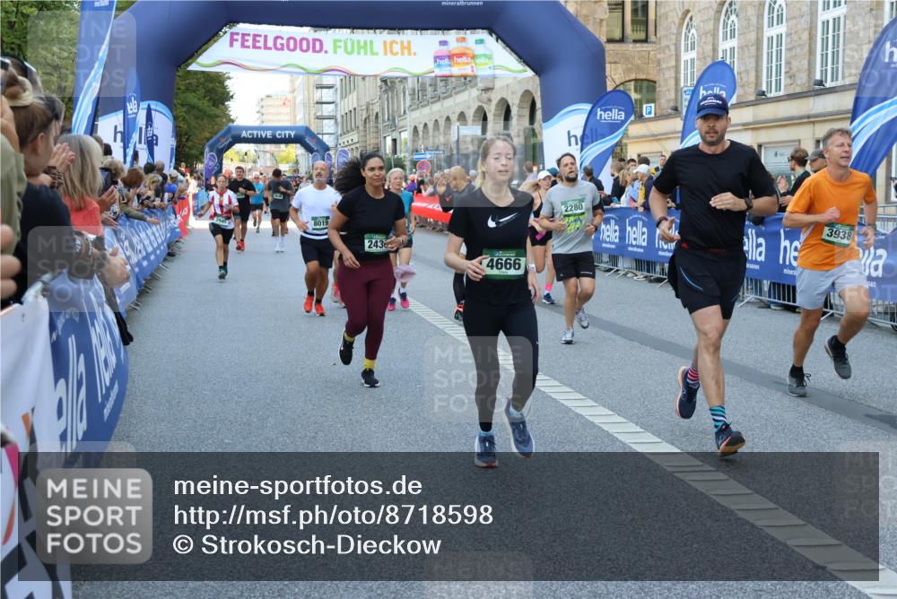 07.09.2025 - BARMER Alsterlauf Strokosch-Dieckow http://msf.ph/oto/8718598 07.09.2025 10:04:55 Ziel 2018, 2030, 2359, 2504, 2753, 2768, 2884, 3187, 3527, 3594, 3671, 4035, 4174, 4440, 4642, 4717, 4775, 4817, 4923, 4932, 5137, 5207, 5299, 5346, 5408, 5670, 5719, 5937, 6022, 6213, 8056, 8346, 8453, 8457, 8467 meine-sportfotos.de