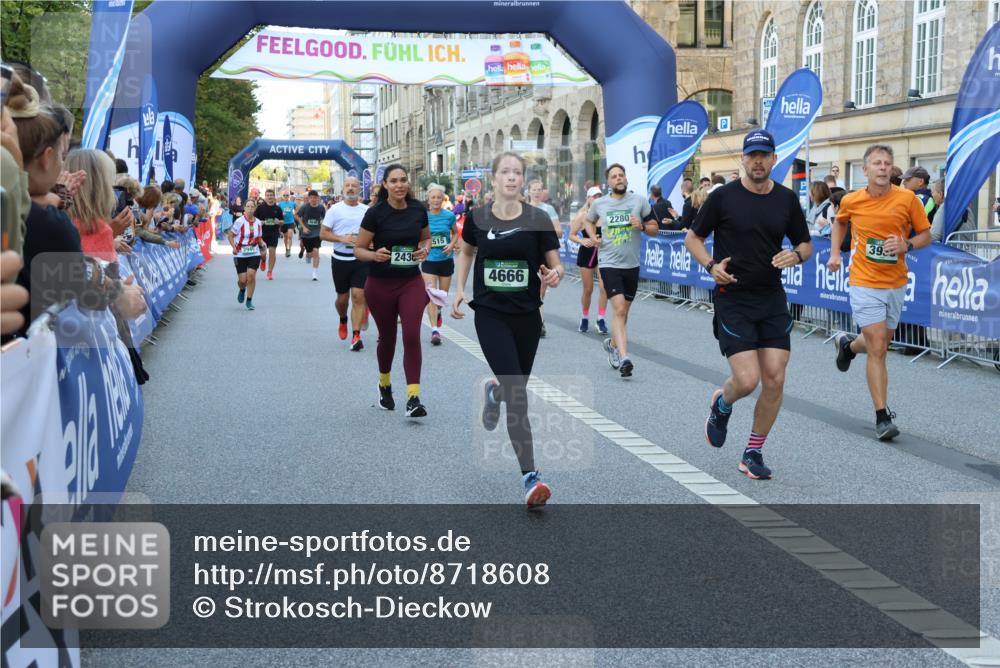 07.09.2025 - BARMER Alsterlauf Strokosch-Dieckow http://msf.ph/oto/8718608 07.09.2025 10:04:55 Ziel 2018, 2030, 2359, 2504, 2753, 2768, 2884, 3187, 3527, 3594, 3671, 4035, 4174, 4440, 4642, 4717, 4775, 4817, 4923, 4932, 5137, 5207, 5299, 5346, 5408, 5670, 5719, 5937, 6022, 6213, 8056, 8346, 8453, 8457, 8467 meine-sportfotos.de