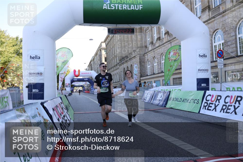 07.09.2025 - BARMER Alsterlauf Strokosch-Dieckow http://msf.ph/oto/8718624 07.09.2025 12:14:18 Ziel  meine-sportfotos.de
