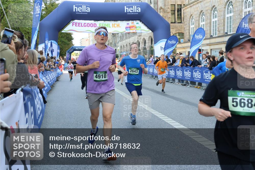 07.09.2025 - BARMER Alsterlauf Strokosch-Dieckow http://msf.ph/oto/8718632 07.09.2025 10:04:53 Ziel 2030, 2359, 2504, 2753, 2768, 2884, 3187, 3527, 3594, 3671, 3822, 3870, 4035, 4174, 4440, 4517, 4642, 4717, 4775, 4817, 4923, 4932, 5137, 5207, 5299, 5346, 5408, 5670, 5719, 5855, 5937, 6022, 6213, 8056, 8457 meine-sportfotos.de