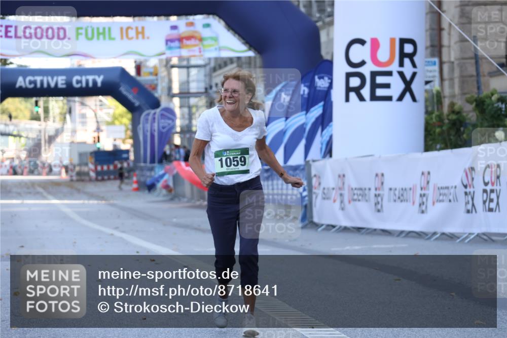 07.09.2025 - BARMER Alsterlauf Strokosch-Dieckow http://msf.ph/oto/8718641 07.09.2025 12:15:26 Ziel  meine-sportfotos.de