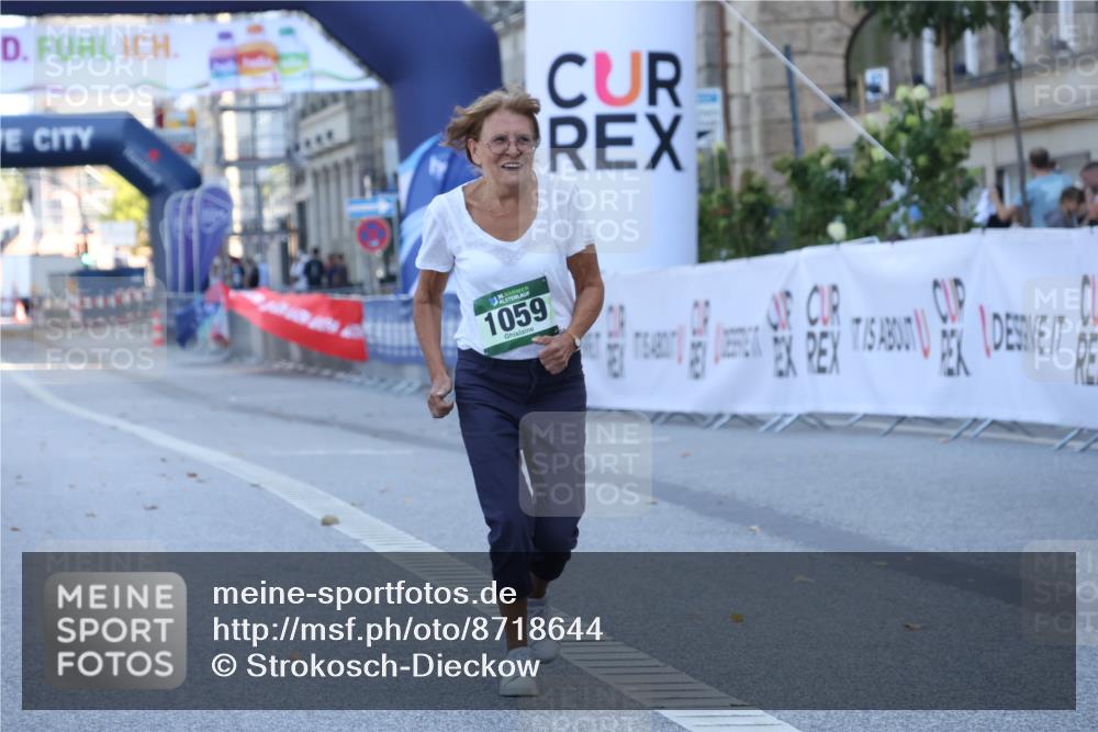 07.09.2025 - BARMER Alsterlauf Strokosch-Dieckow http://msf.ph/oto/8718644 07.09.2025 12:15:28 Ziel  meine-sportfotos.de