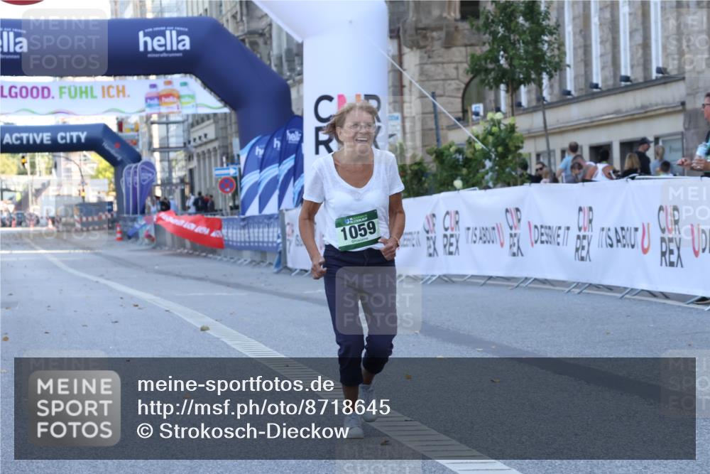 07.09.2025 - BARMER Alsterlauf Strokosch-Dieckow http://msf.ph/oto/8718645 07.09.2025 12:15:28 Ziel  meine-sportfotos.de