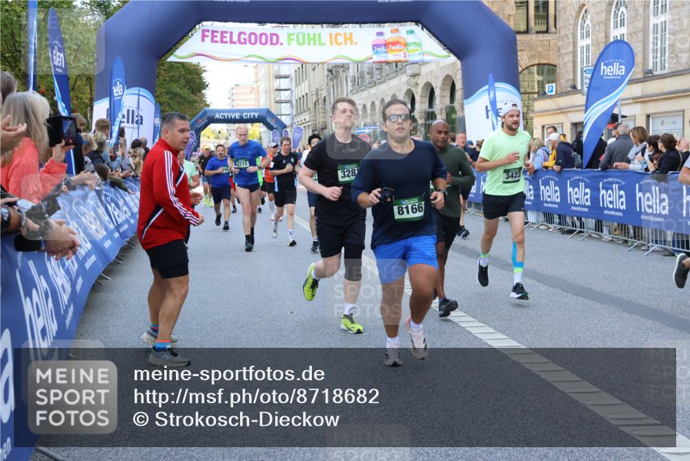 07.09.2025 - BARMER Alsterlauf Strokosch-Dieckow http://msf.ph/oto/8718682 07.09.2025 10:04:32 Ziel 2021, 2120, 2169, 2280, 2436, 2551, 2682, 2945, 2975, 3245, 3507, 3624, 3815, 3850, 3938, 3954, 4513, 4648, 4666, 4733, 4929, 5407, 5559, 5577, 5578, 5815, 5998, 6019, 6117, 6336, 8027, 8206, 8243, 8444 meine-sportfotos.de