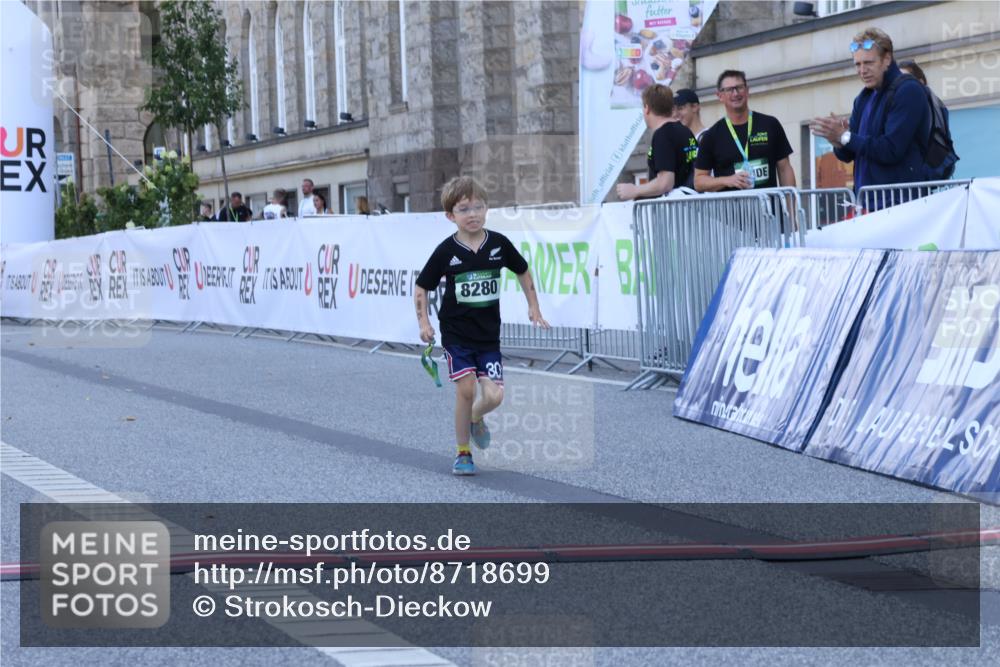 07.09.2025 - BARMER Alsterlauf Strokosch-Dieckow http://msf.ph/oto/8718699 07.09.2025 12:20:05 Ziel  meine-sportfotos.de